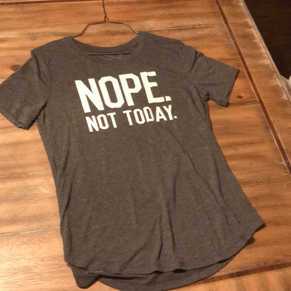 gray t-shirt
